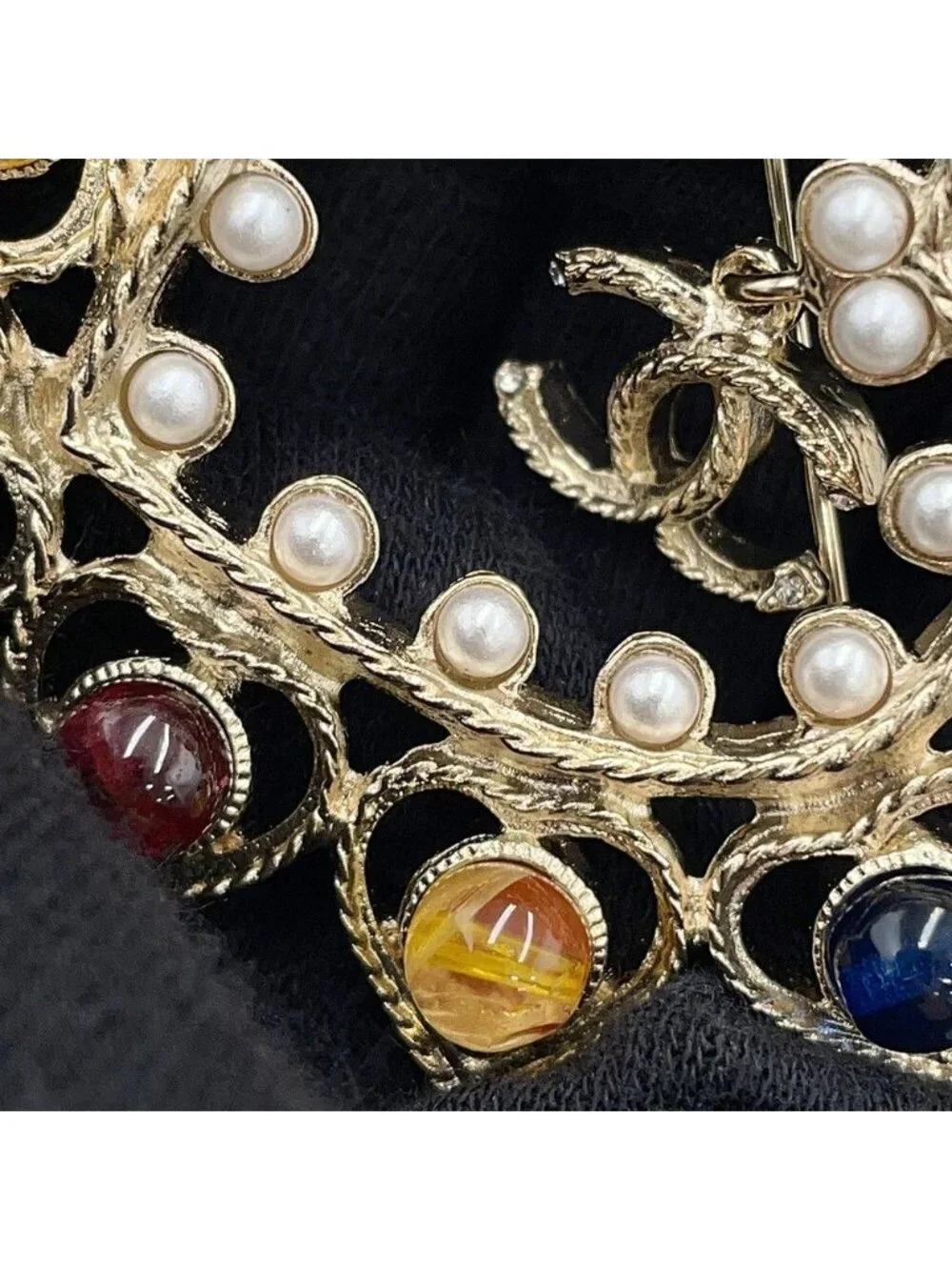 Chanel Brooch CC Logo Heart Rhinestone Faux Pearl Color Stone Metal